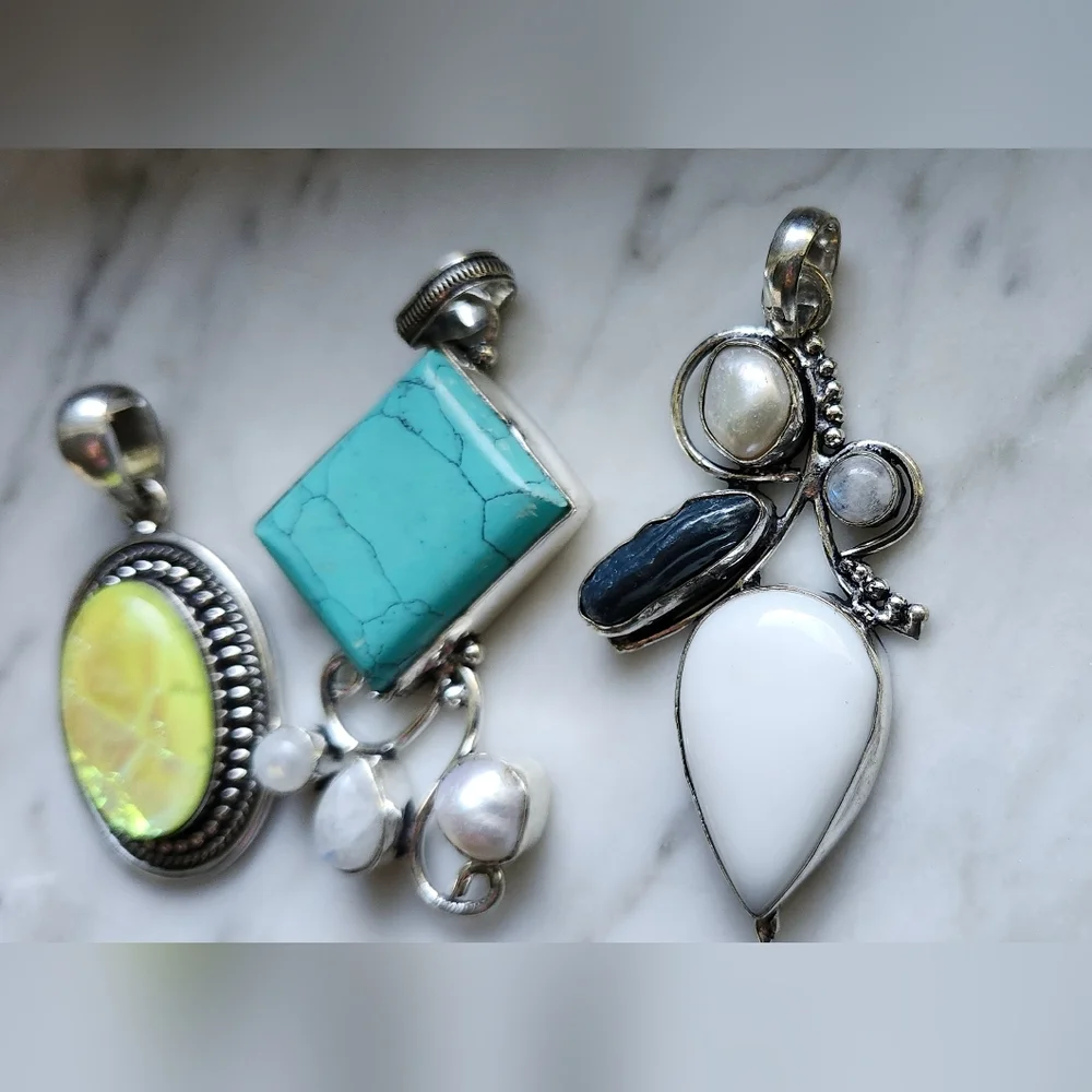 Large Pendant Bundle Sterling Plated Stamped - Picture 4 of 6
